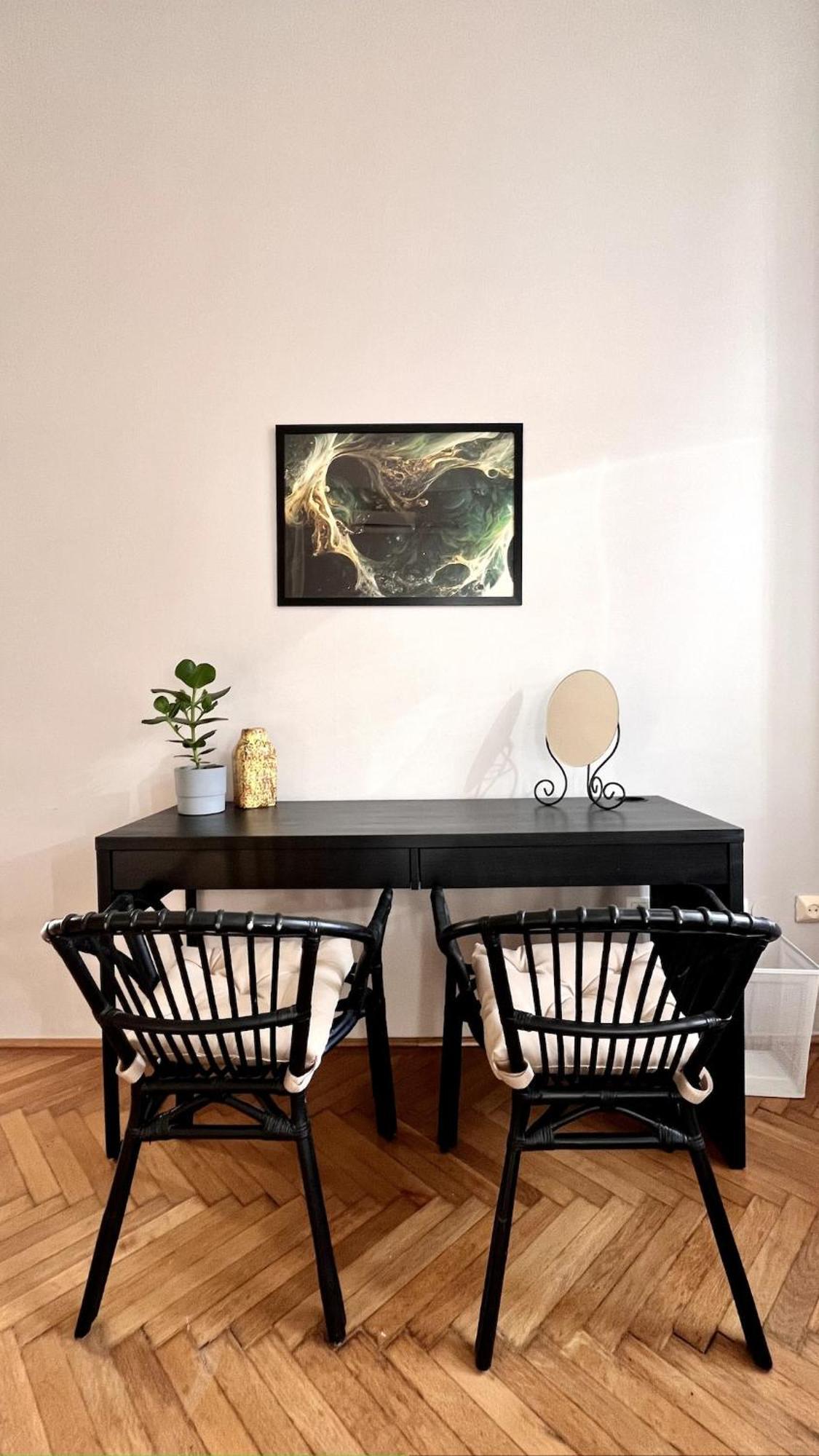 Cozy Flat For 4-6 People, Andrassy Str -oktogon Area *